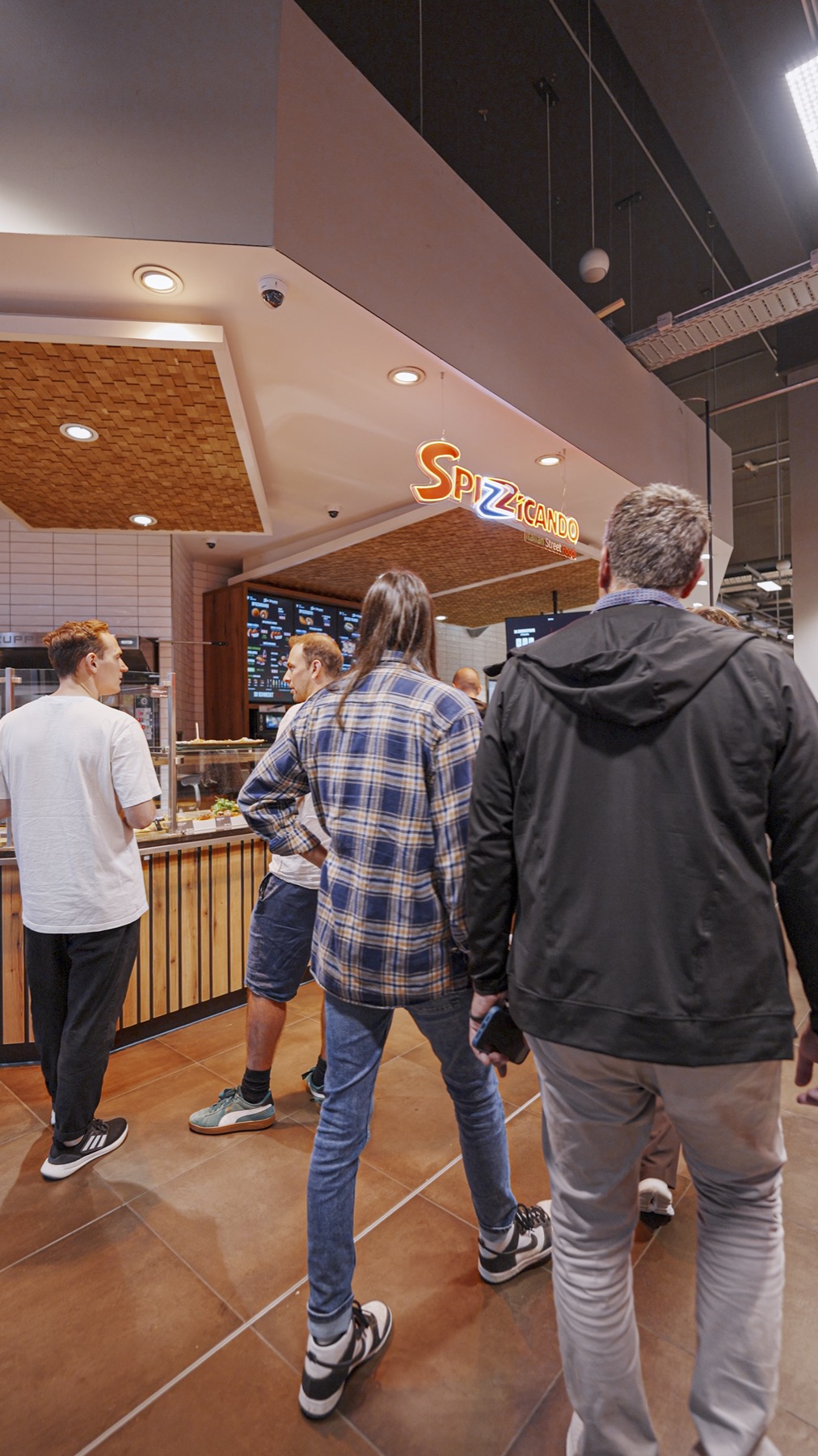 SPIZZICANDO-Theke im REWE am Mainzer Zollhafen